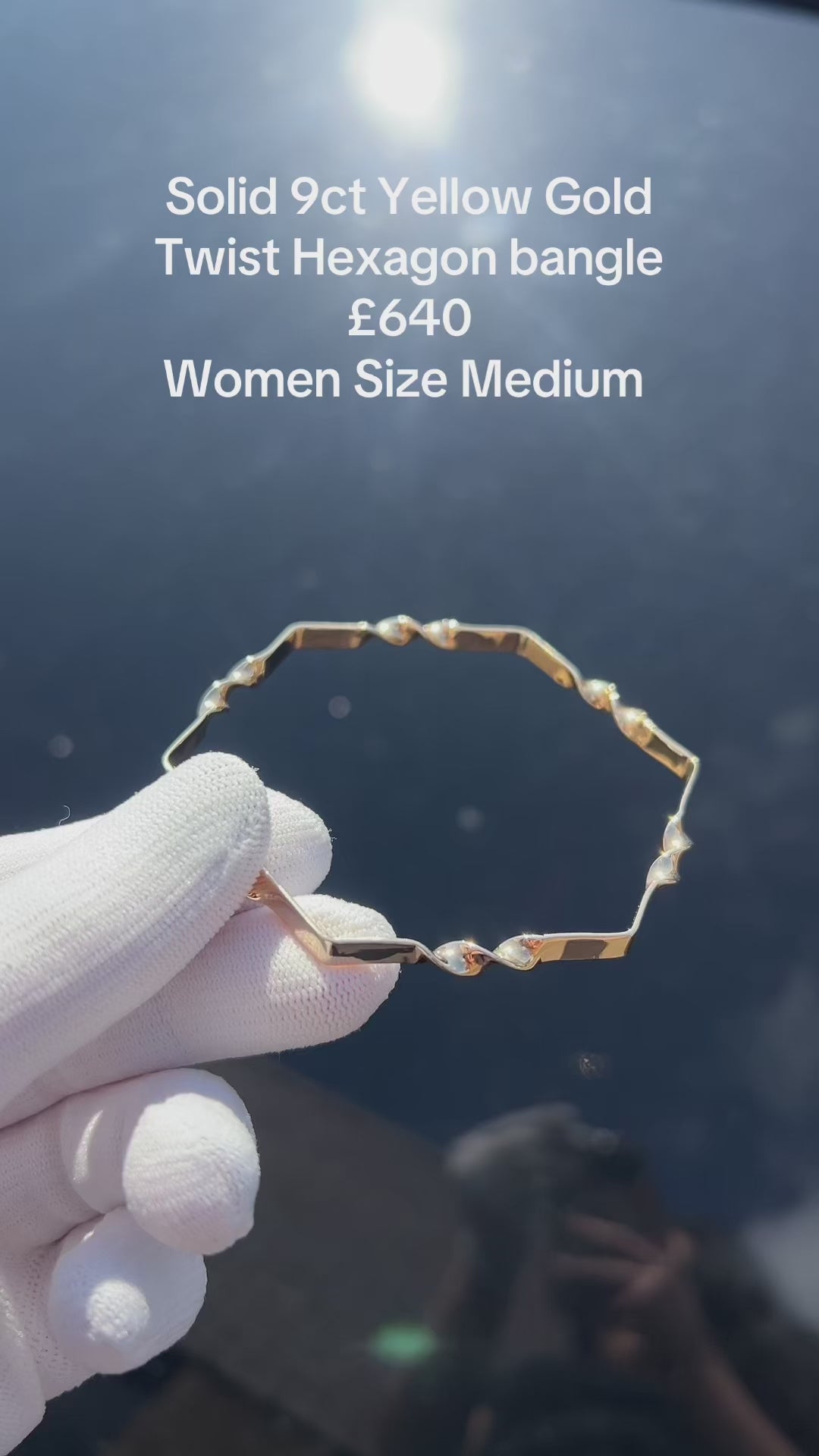 9ct Yellow Gold Hexagon Twist bangle