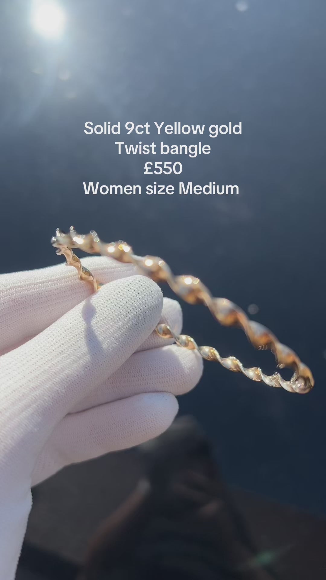 9ct Yellow Gold, Twist bangle