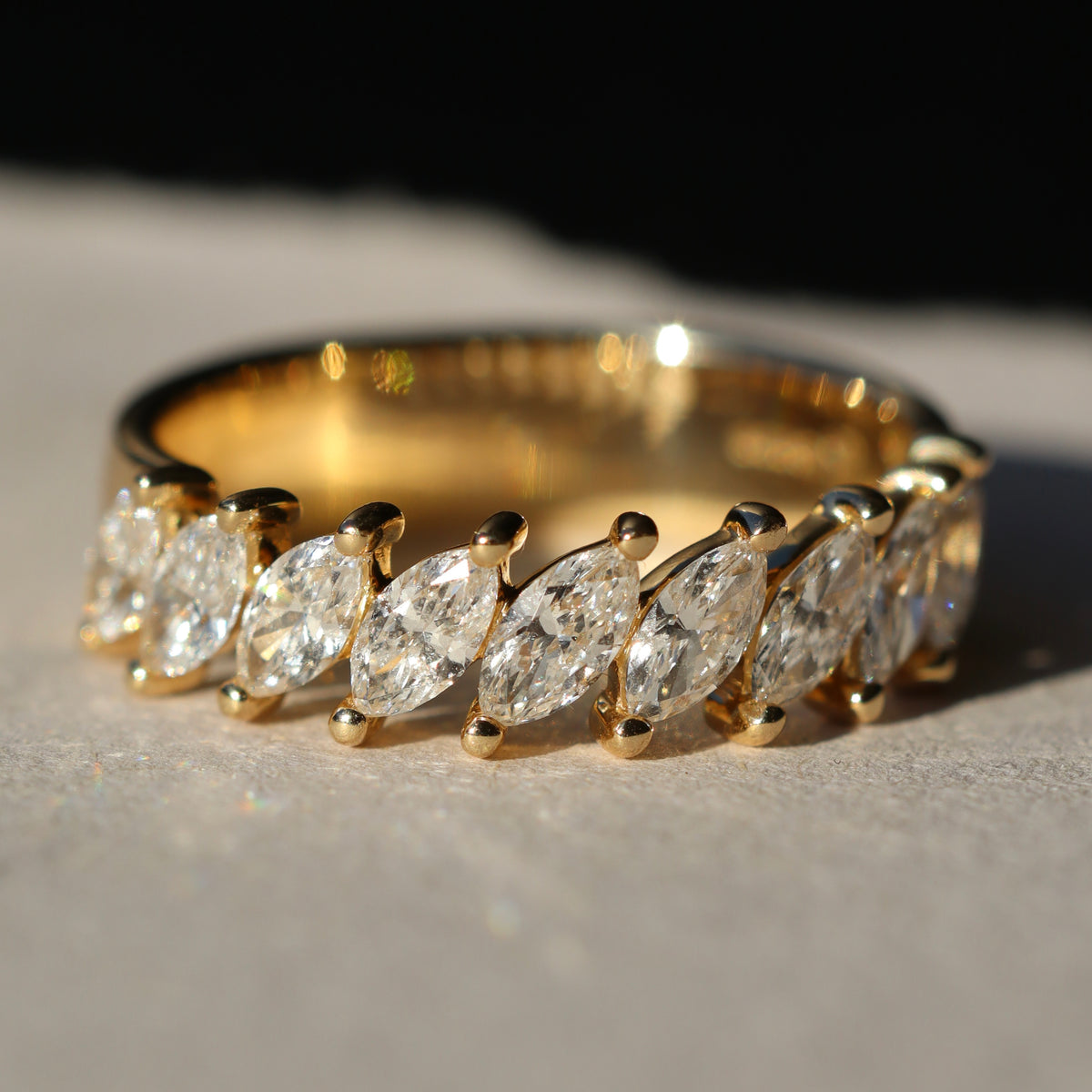 Spica lab-grown diamond band